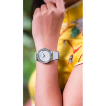 SWATCH YLS216