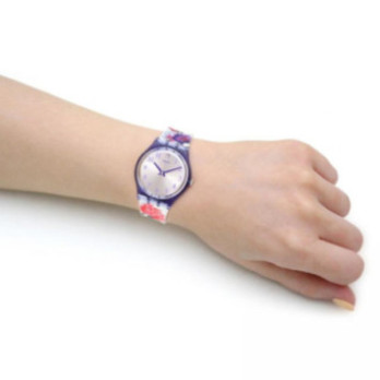 SWATCH GV135
